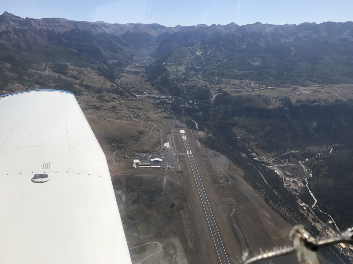 Telluride Regional Airport (KTEX), a challenging mountain destination